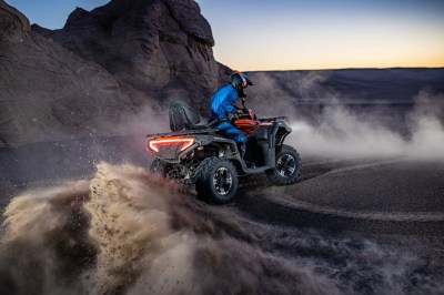 MY2021_CFORCE-625-625-Touring_Action-4