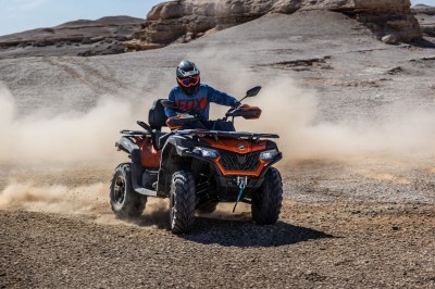 MY2021_CFORCE-625-625-Touring_Action-9